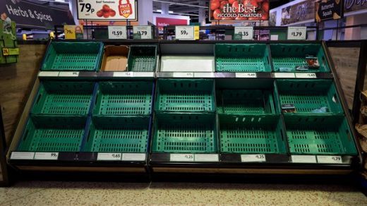 europeans-taunt-uk-consumers-by-posting-images-of-grocery-aisles-stocked-with-fresh-fruit-and-vegetables